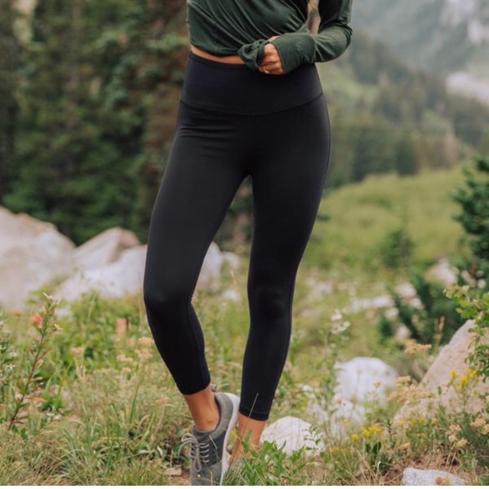 Albion Fit High Waisted Black capri leggings